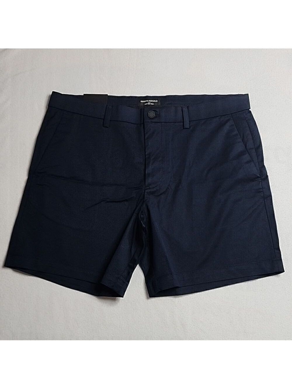 2168 NWT Banana Republic Factory Szie 36 7" CORE TEMP SHORT Blue